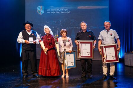 Prejemniki letošnjih nagrad in priznanj. Foto: Blaž Lah