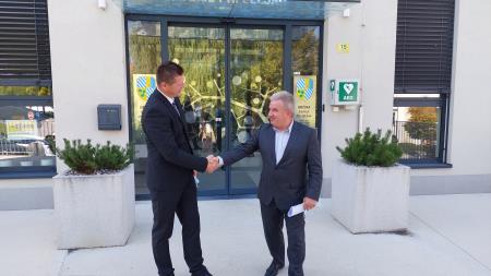 Matija Čakš in Andrej Vizjak po srečanju. 